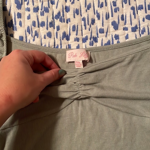 Pink Lily crop - Picture 2 of 2